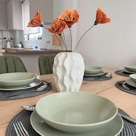 Luxury Family Near Villa *