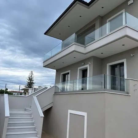 Maria Eirini Villa *