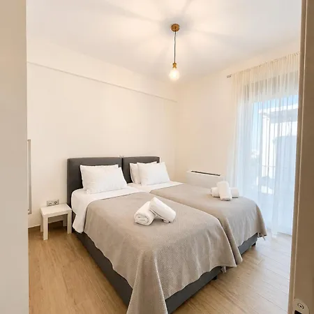 Luxury Family Near Villa *