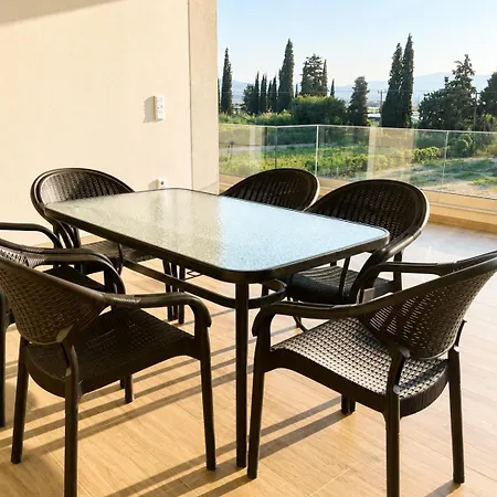 Luxury Family Near Villa Lechaio