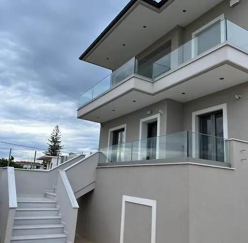 Maria Eirini Villa *